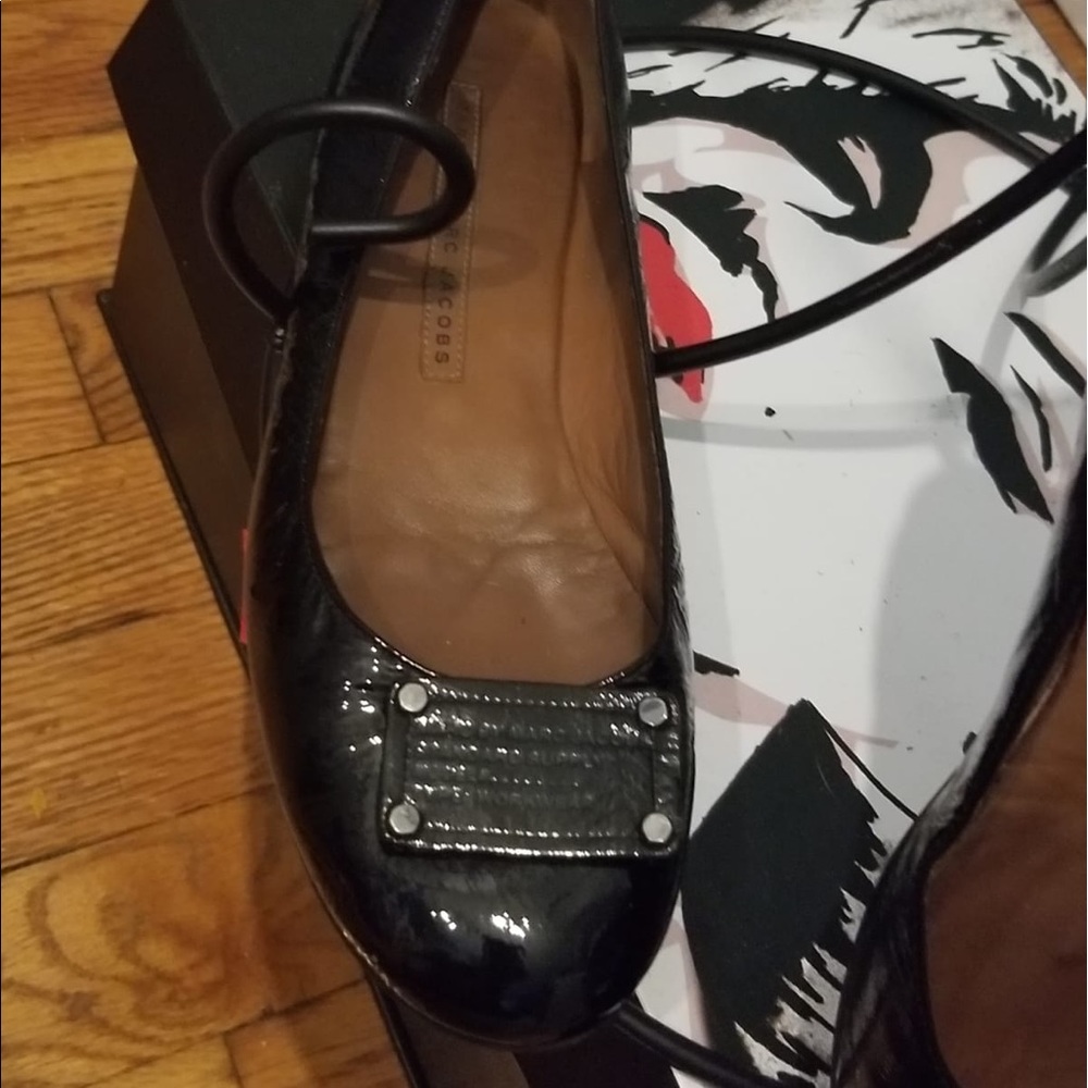 Marc Jacobs shiny flat shoes